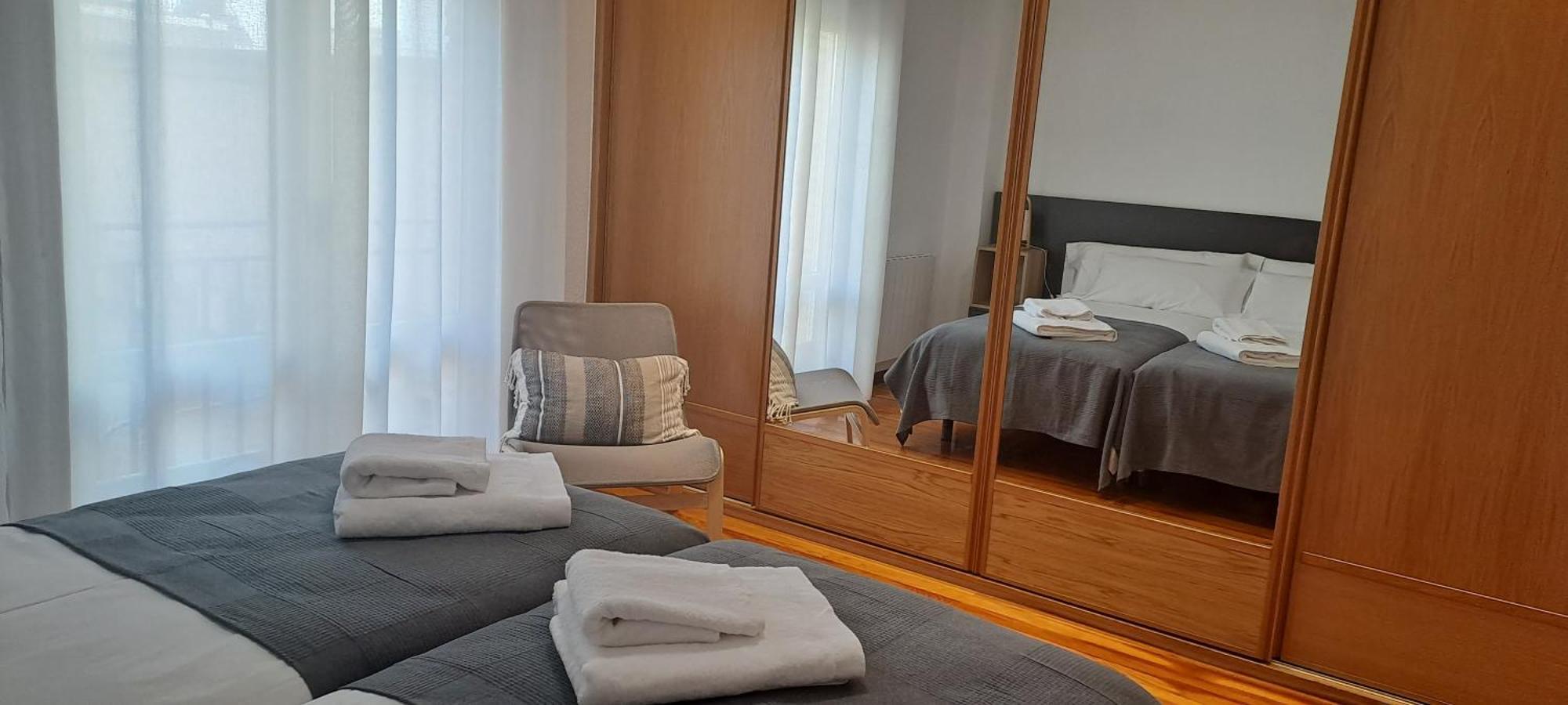 Erdizka, Centrico Apartamento Turistico Con La Mejor Vista Plaza De Los Fueros エステーリャ エクステリア 写真